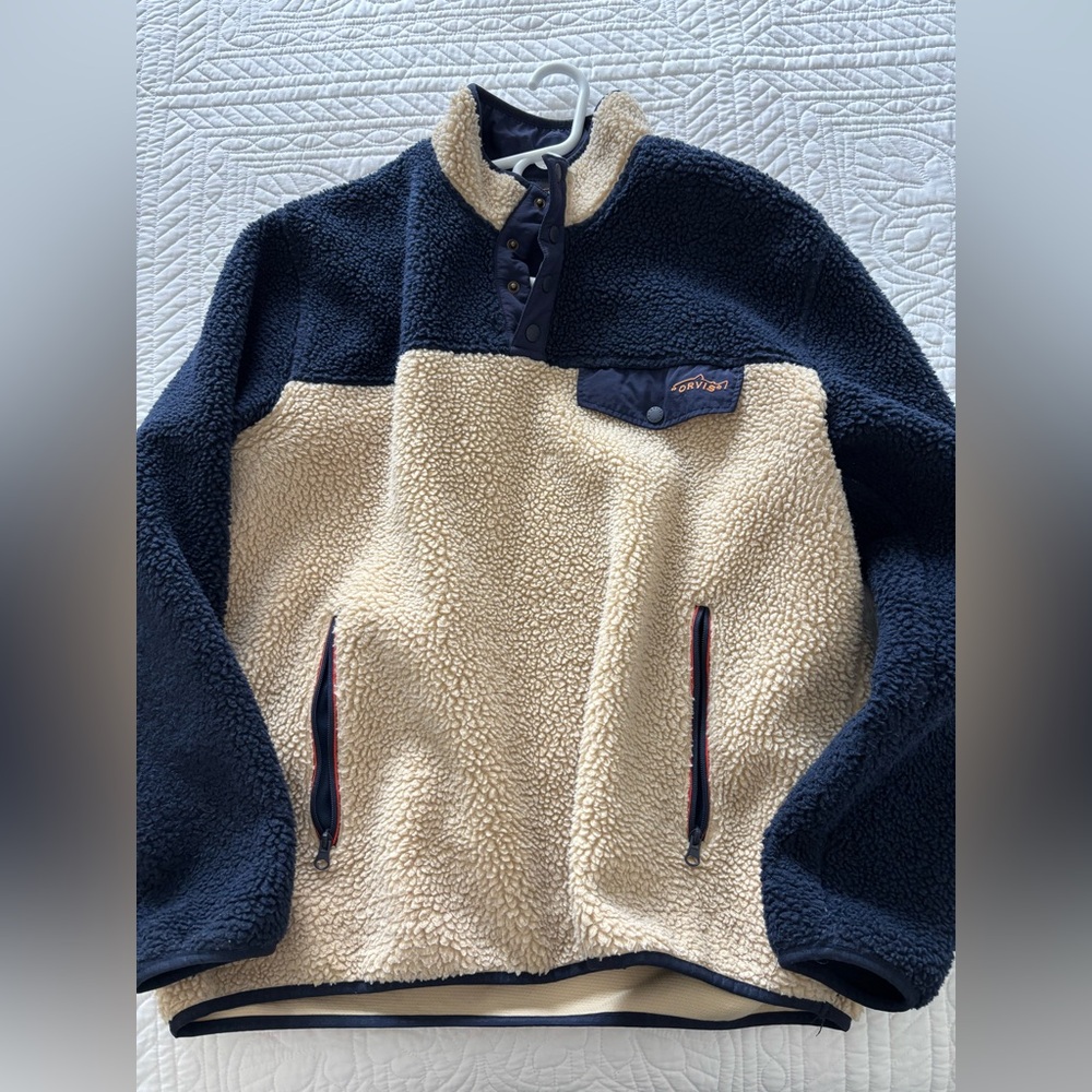 Orvis fleece pullover. Navy and cream shearling. Size XL